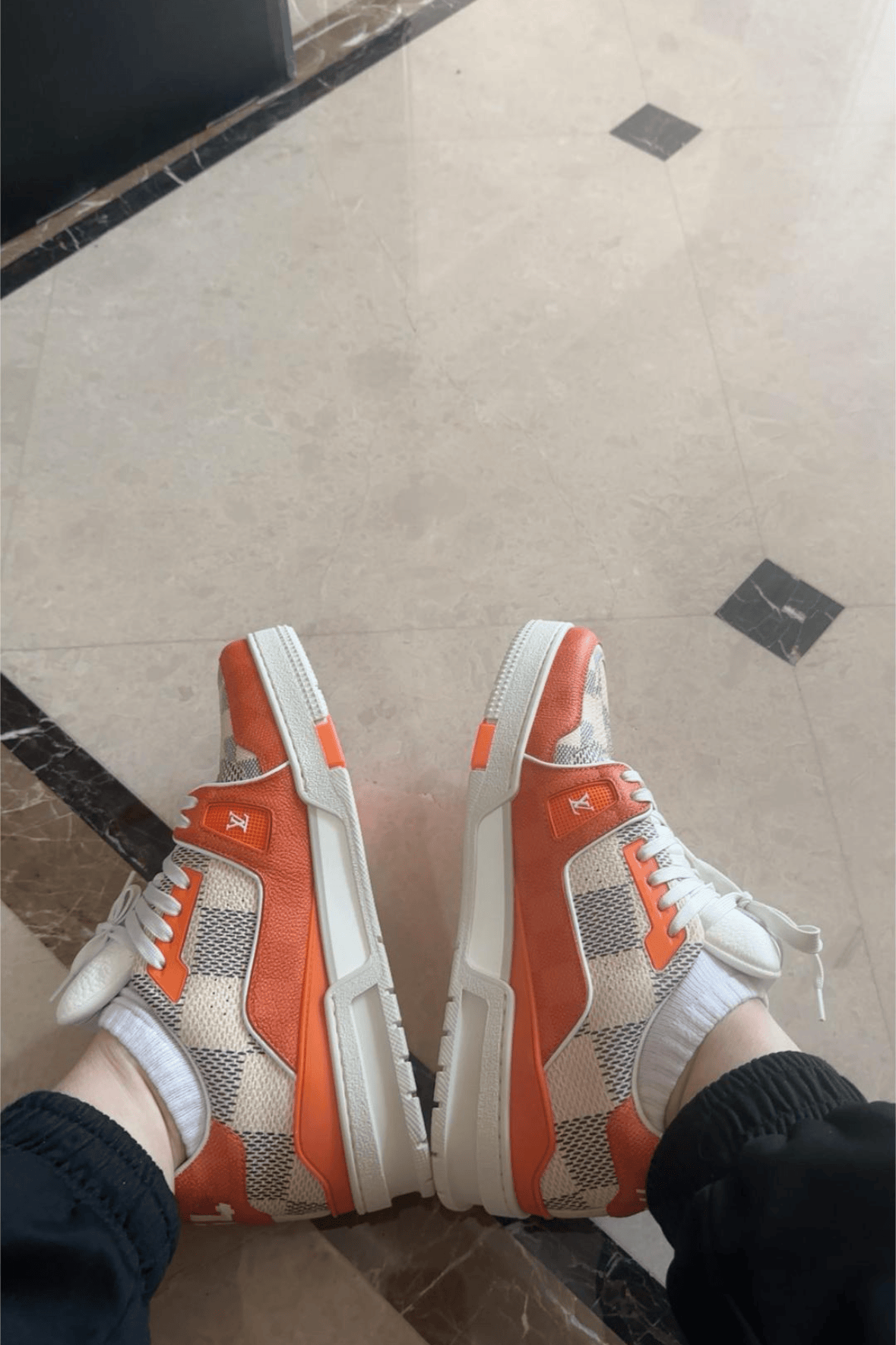 루이비통 트레이너 스케이트보드화 photo review