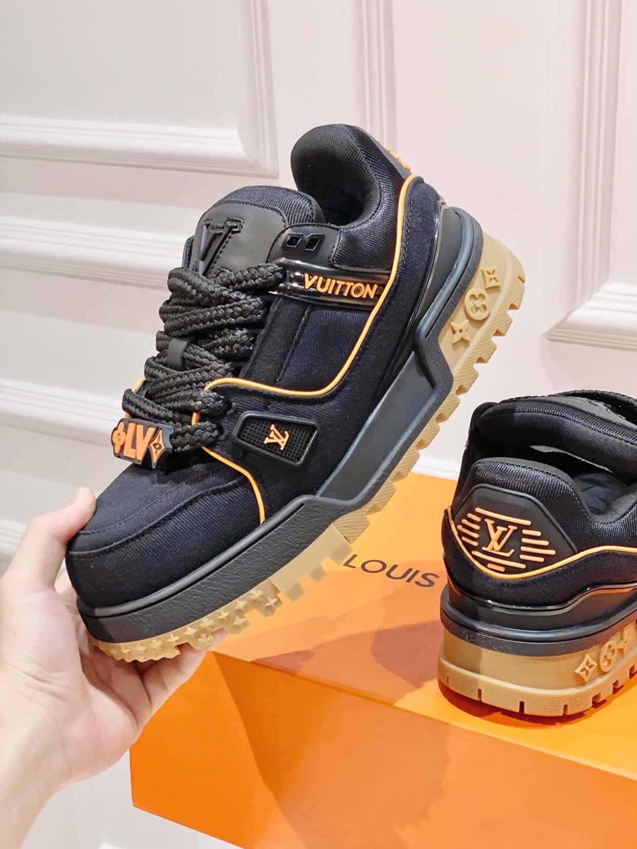 루이비통 LV 트레이너 스니커즈 photo review