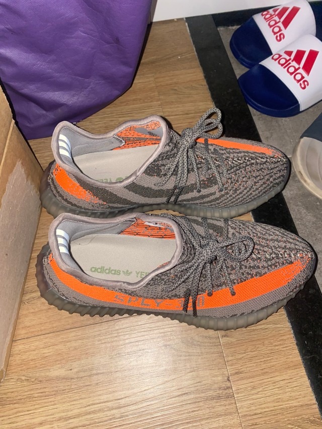 아디다스 이지 부스트 350 V2 photo review