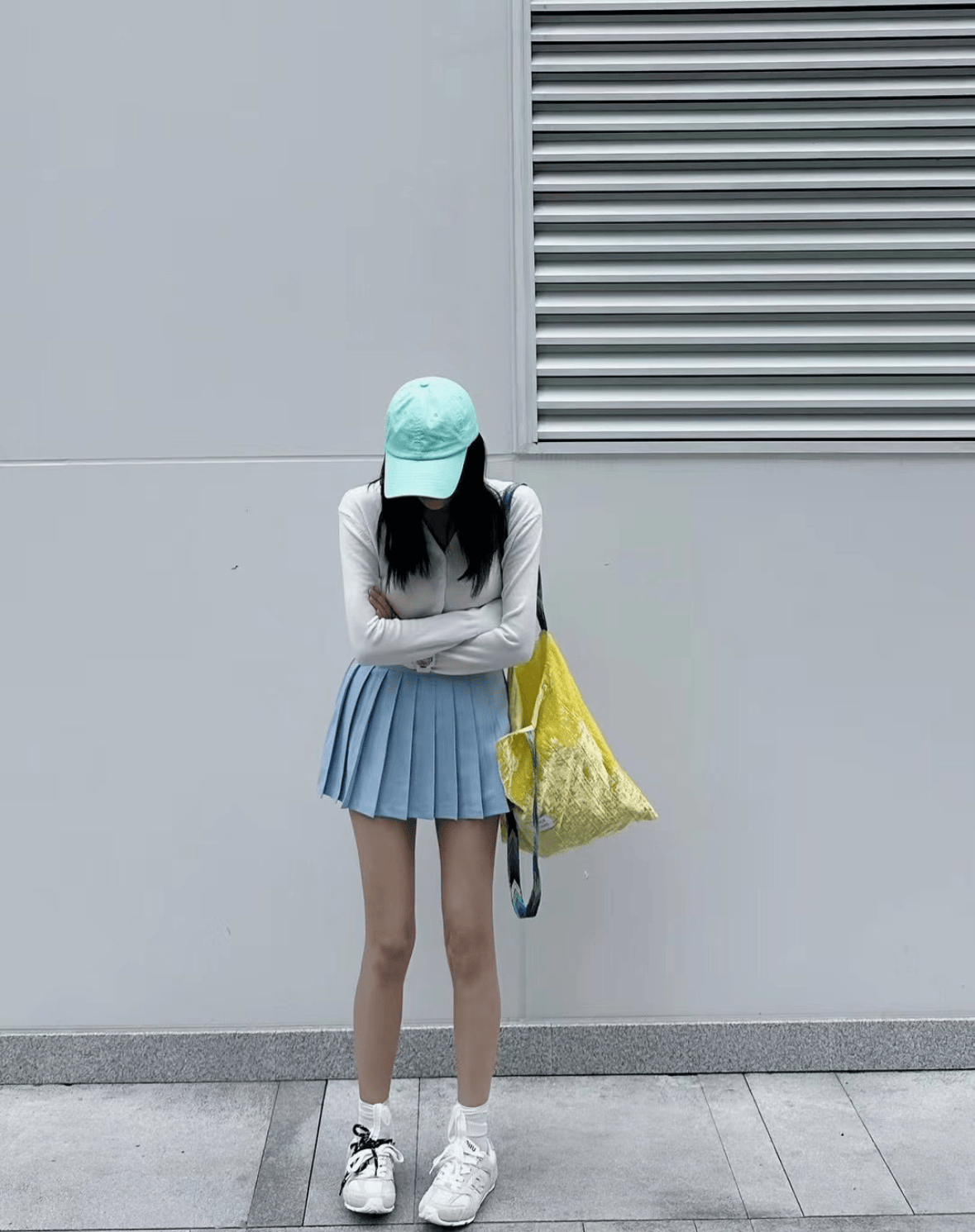 【✨인기 1위】미우미우 뉴발란스 530 화이트 에크루 베이지 브라운 실버 photo review
